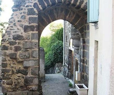 شقة Le Petit Dyke Le Puy-en-Velay المظهر الخارجي الصورة